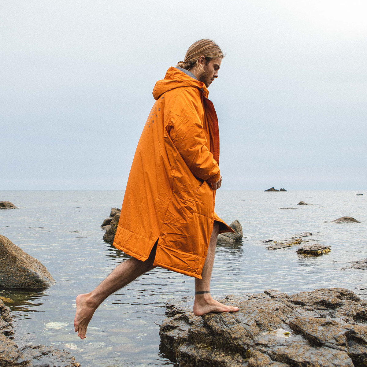 Escapism Recycled Towel Lined Changing Robe - Sunrise Orange